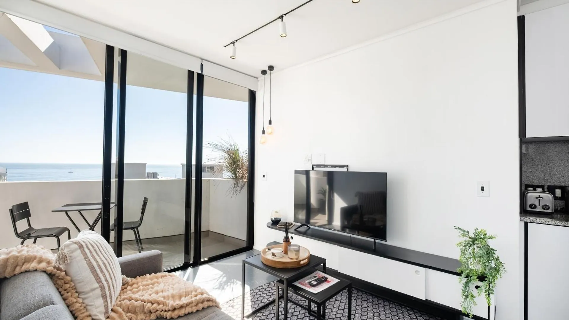 Flamingo 801 - Top Floor Sea Point Apartment With Daily Housekeeping Le Cap 0*,  Afrique du Sud